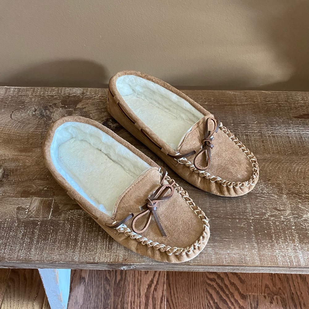 Lamo moccasins